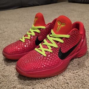Nike Kobe Grinch